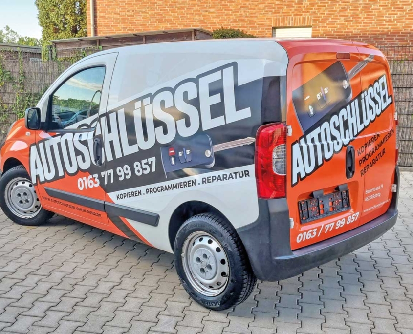 Beispiel Autoschlüssel Reparieren, Kopieren, Programmieren